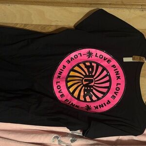 New with tags vs pink